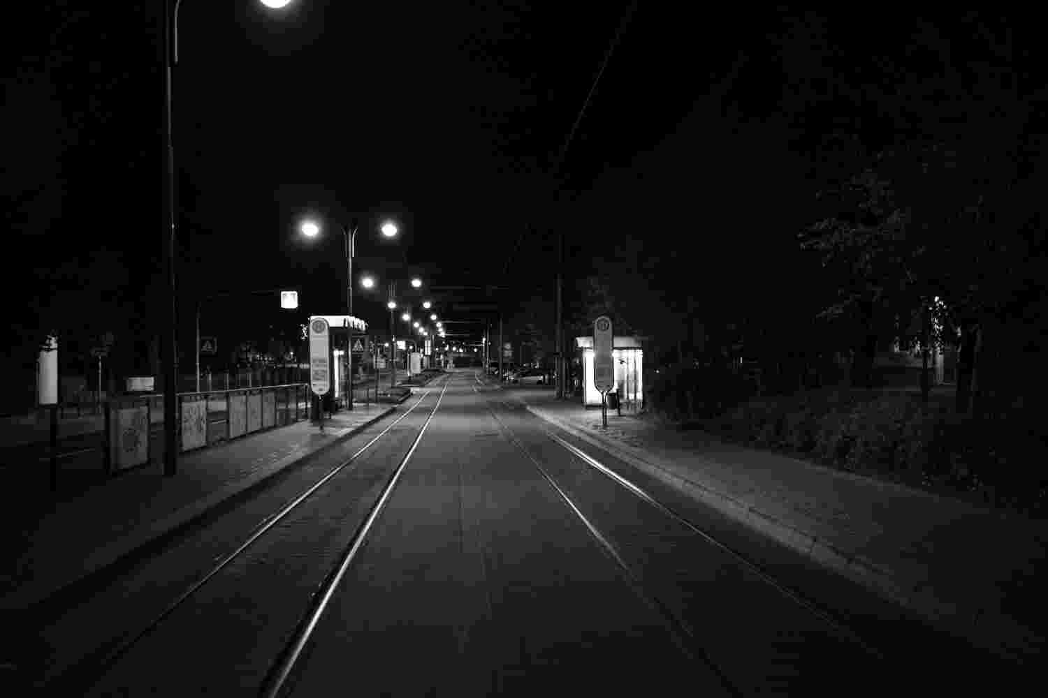 
        
            
             - 1/60
             - 23mm
             - F/2
        
        