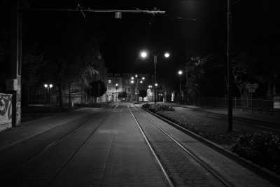 ISO 1600 - 1/60 - 23mm - F/2 Street-04-2020