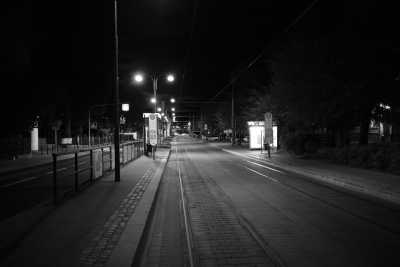 ISO 1600 - 1/60 - 23mm - F/2 Street-04-2020