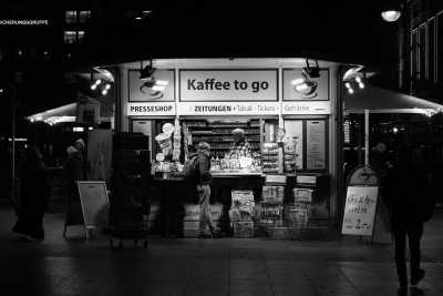 ISO 800 - 1/125 - 35mm - F/4 Street-12-2019