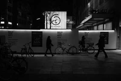 ISO 800 - 1/125 - 35mm - F/2 Street-12-2019